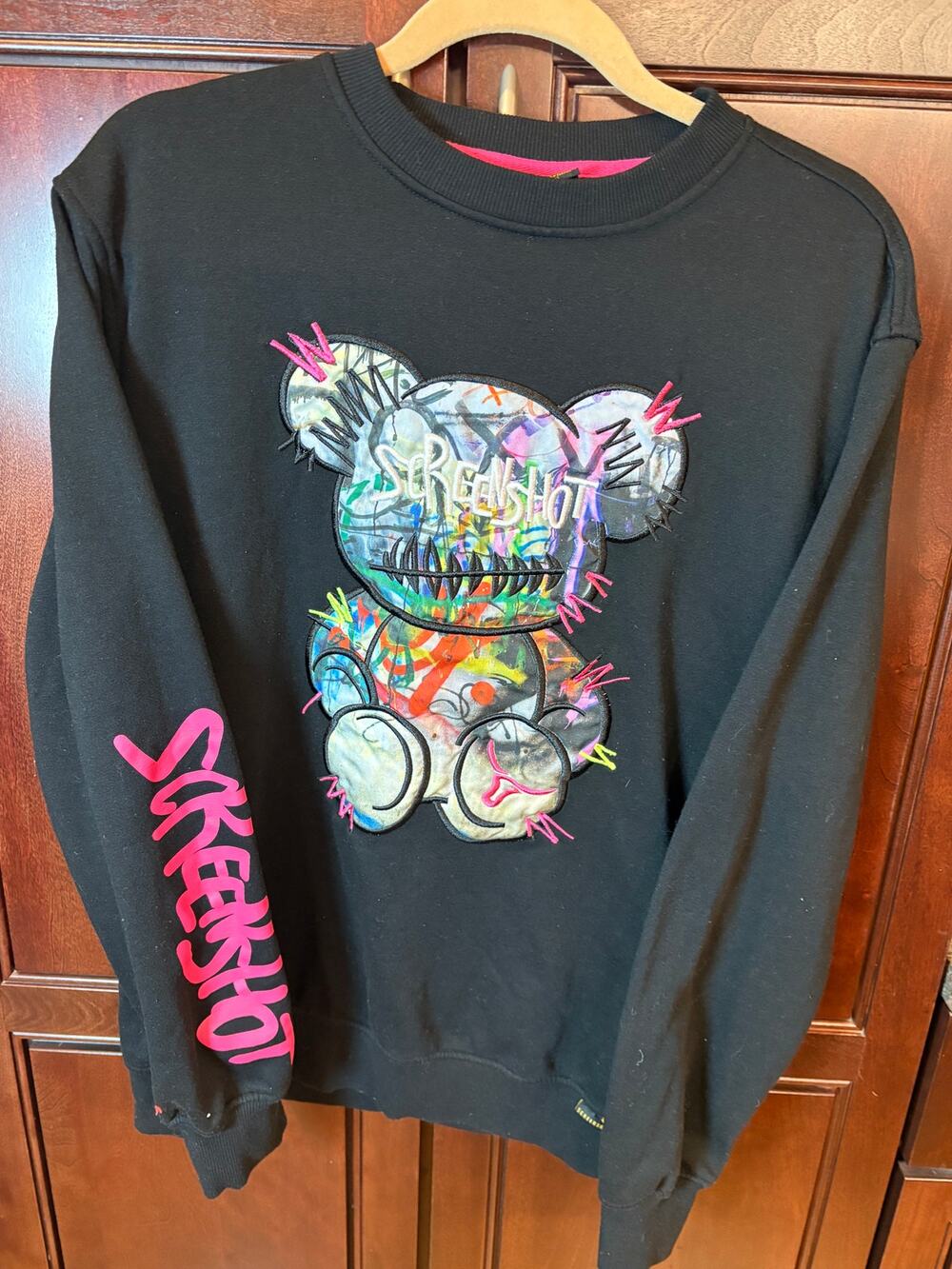 Screenshot Black Crewneck Colorful Graffiti Bear Size L